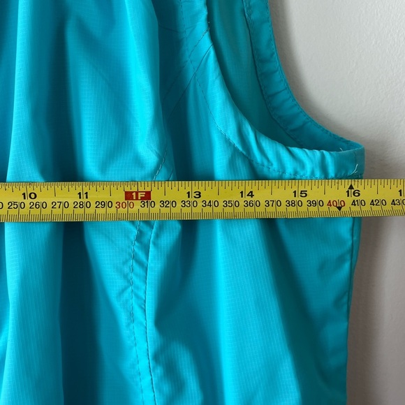 Eddie Bauer blue women’s hooded vest small Gorpcore outdoor hike - Picture 10 of 10